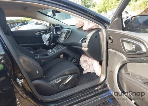 2015 Chrysler 200 Limited z USA, uszkodzony, nr VIN 1C3CCCAB9FN741592